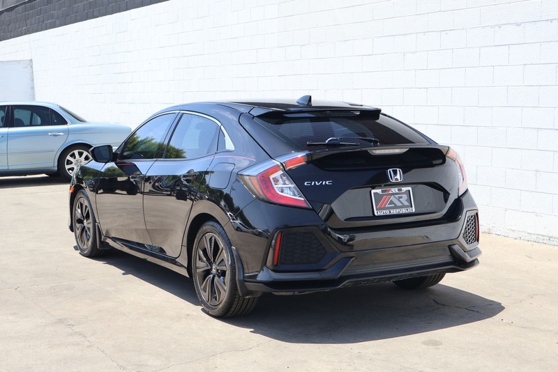 Honda Civic Hatchback Vehicle Full-screen Gallery Image 09