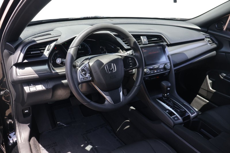 Honda Civic Hatchback Vehicle Full-screen Gallery Image 15