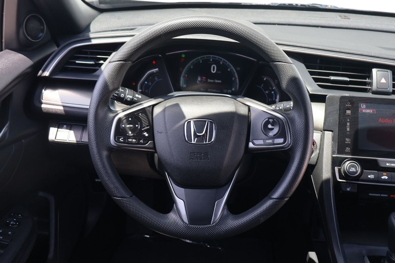 Honda Civic Hatchback Vehicle Full-screen Gallery Image 22