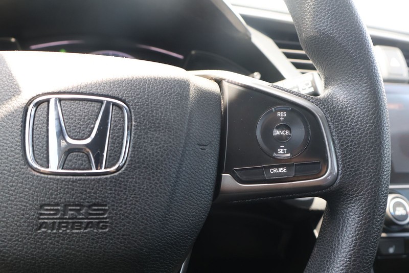 Honda Civic Hatchback Vehicle Full-screen Gallery Image 24
