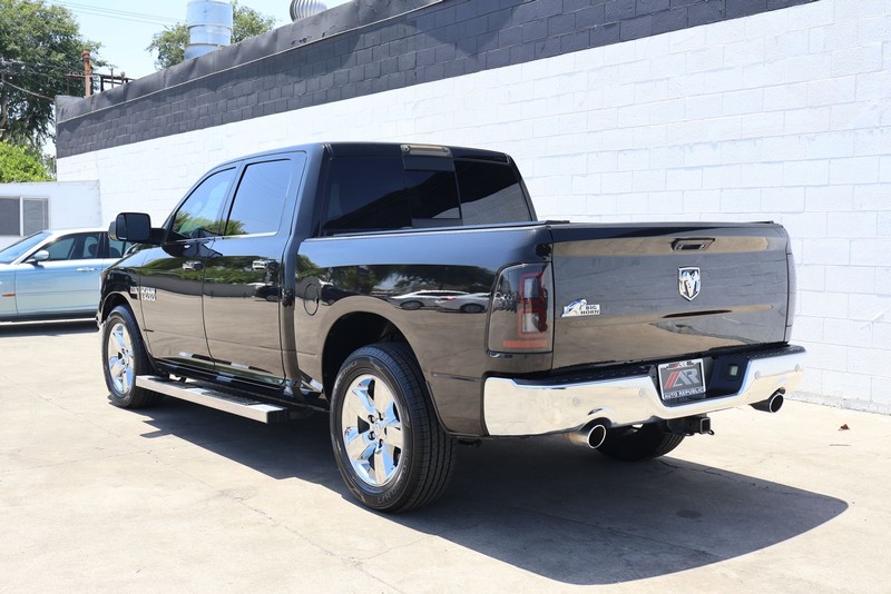 Ram 1500 Vehicle Full-screen Gallery Image 08
