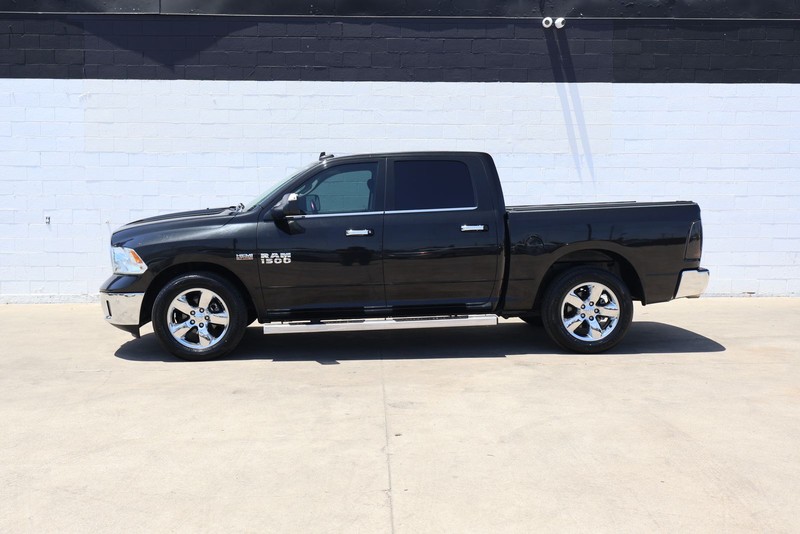 Ram 1500 Vehicle Full-screen Gallery Image 09