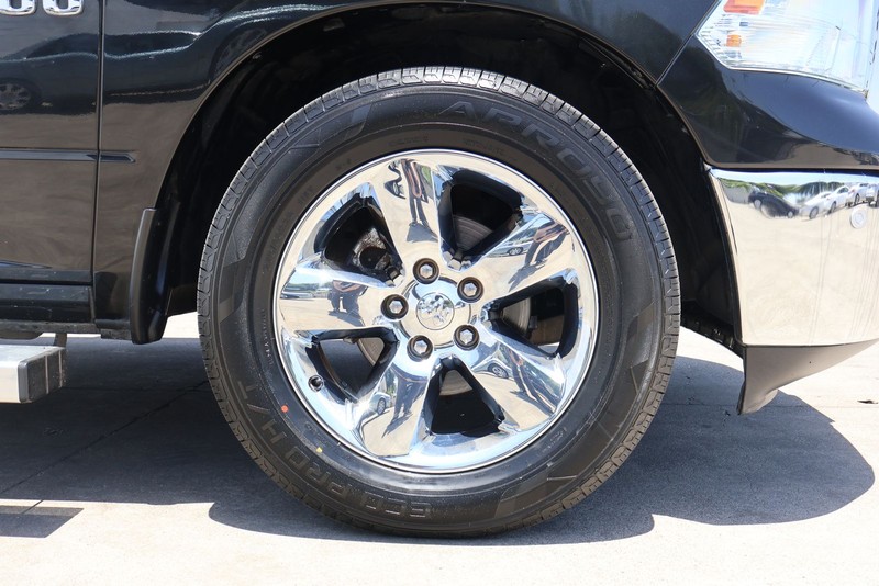 Ram 1500 Vehicle Full-screen Gallery Image 12
