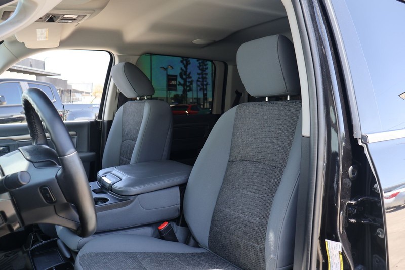 Ram 1500 Vehicle Full-screen Gallery Image 15
