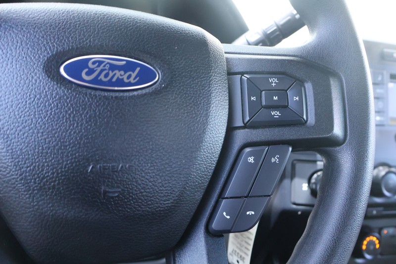 Ford F-150 Vehicle Full-screen Gallery Image 25