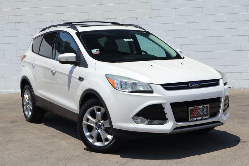 Ford Escape Vehicle Full-screen Gallery Image 01