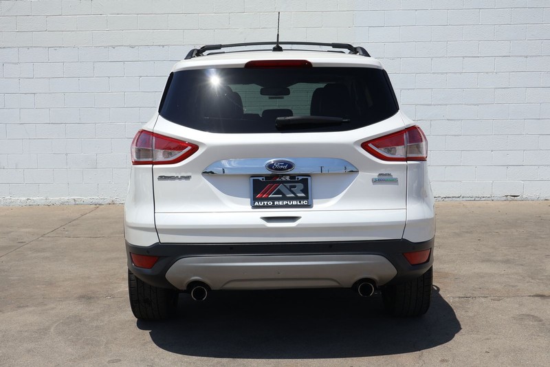 Ford Escape Vehicle Full-screen Gallery Image 06