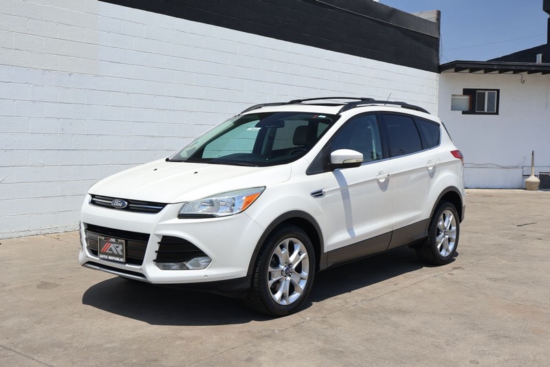 Ford Escape Vehicle Full-screen Gallery Image 11