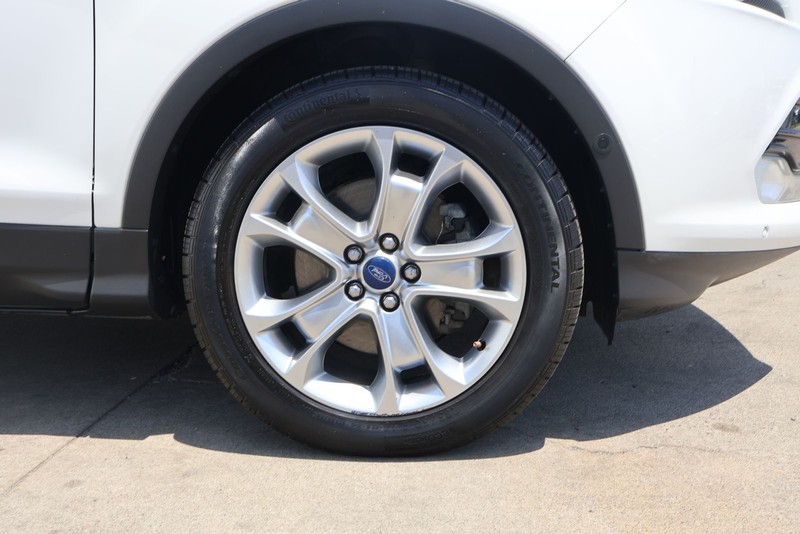 Ford Escape Vehicle Full-screen Gallery Image 13