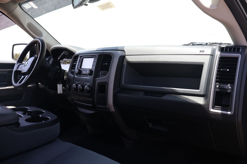 Ram 1500 Vehicle Full-screen Gallery Image 18