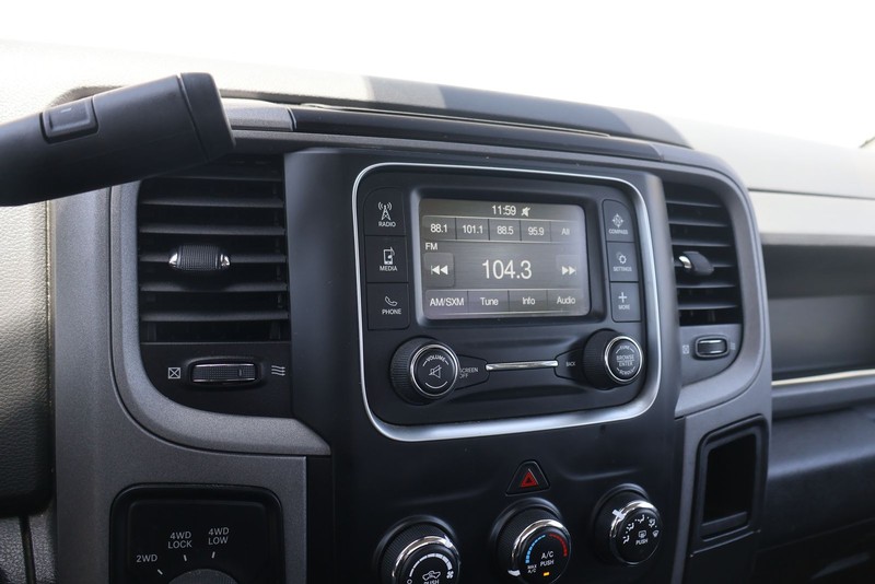 Ram 1500 Vehicle Full-screen Gallery Image 25