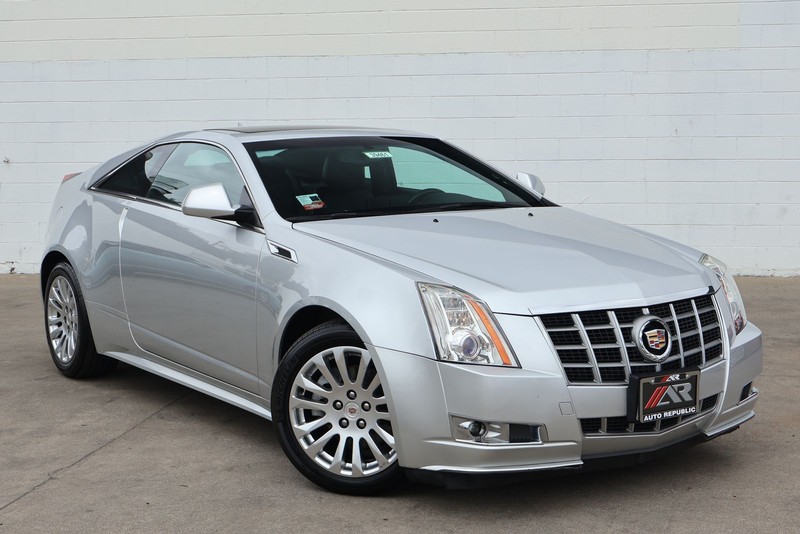 Cadillac CTS Coupe Vehicle Full-screen Gallery Image 01