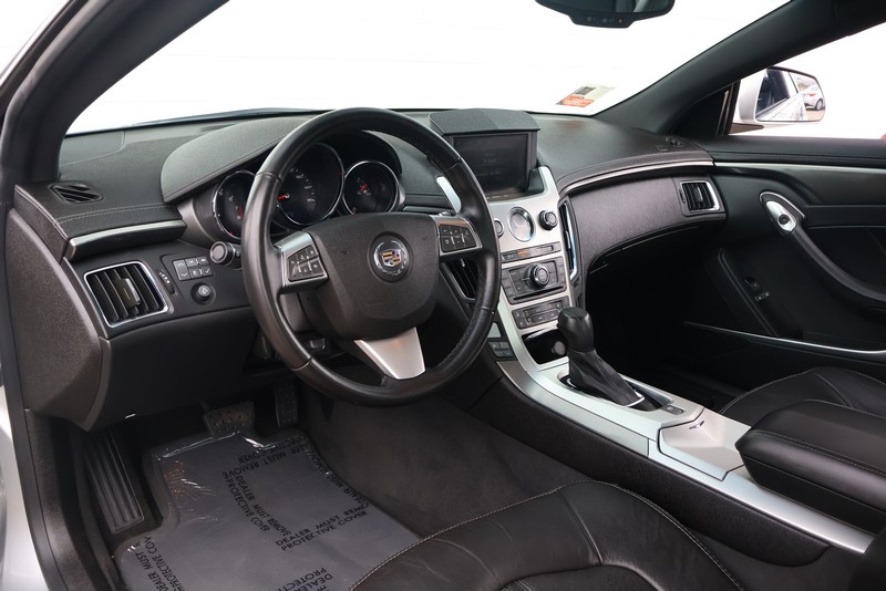 Cadillac CTS Coupe Vehicle Full-screen Gallery Image 15