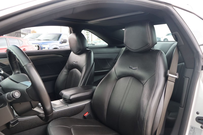 Cadillac CTS Coupe Vehicle Full-screen Gallery Image 16