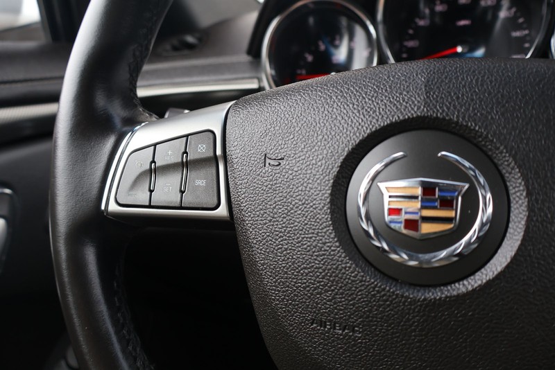 Cadillac CTS Coupe Vehicle Full-screen Gallery Image 24