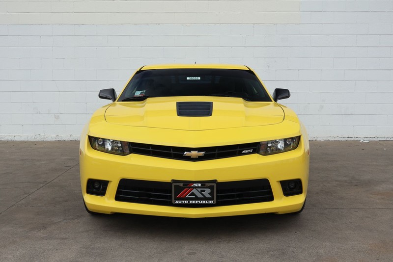 Chevrolet Camaro Vehicle Full-screen Gallery Image 02