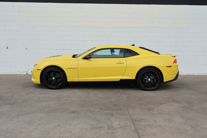 Chevrolet Camaro Vehicle Full-screen Gallery Image 09