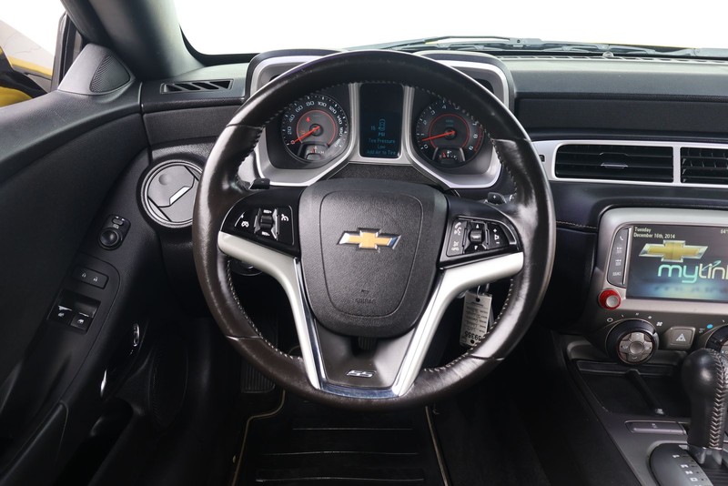 Chevrolet Camaro Vehicle Full-screen Gallery Image 21