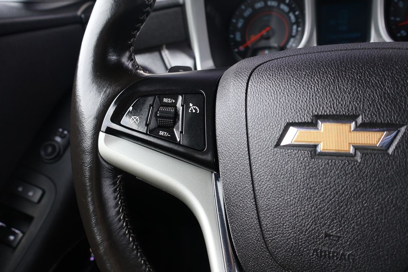 Chevrolet Camaro Vehicle Full-screen Gallery Image 22