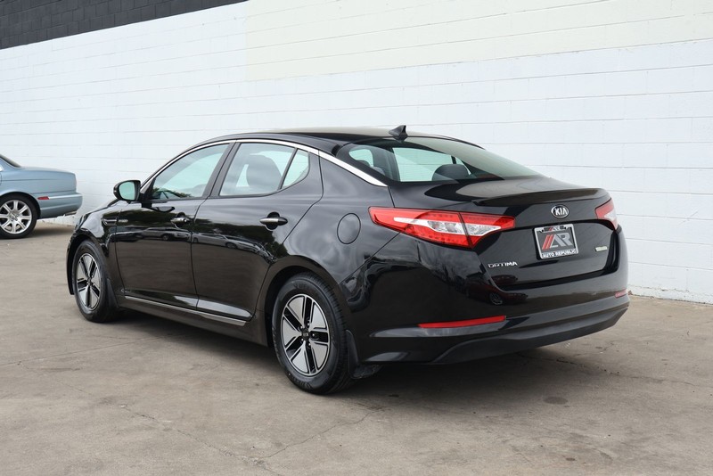 Kia Optima Hybrid Vehicle Full-screen Gallery Image 09