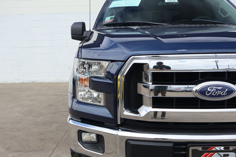 Ford F-150 Vehicle Full-screen Gallery Image 04