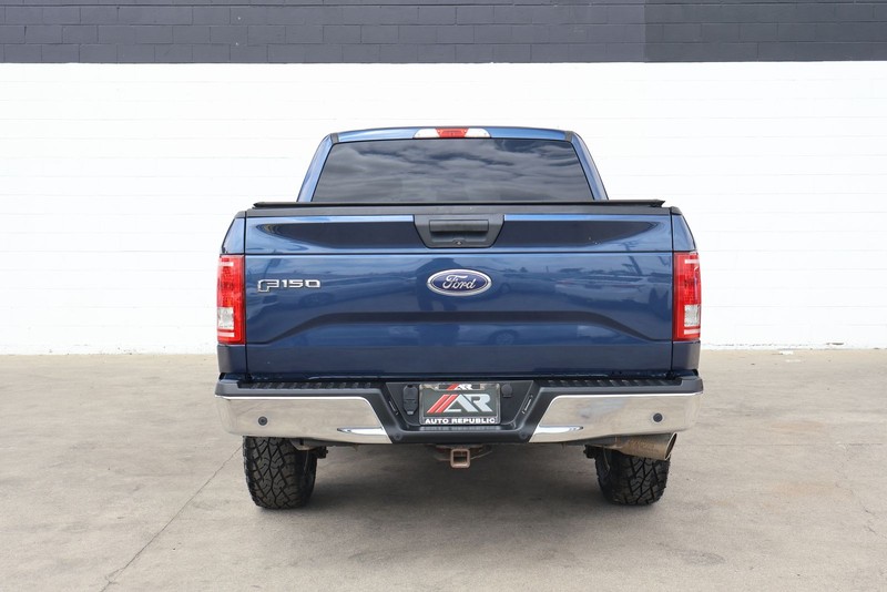 Ford F-150 Vehicle Full-screen Gallery Image 06