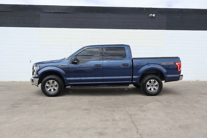 Ford F-150 Vehicle Full-screen Gallery Image 10