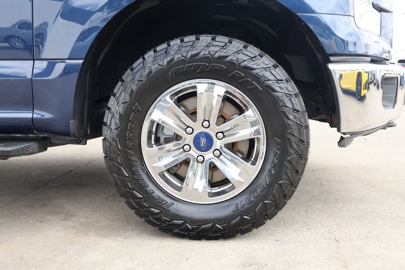 Ford F-150 Vehicle Full-screen Gallery Image 13