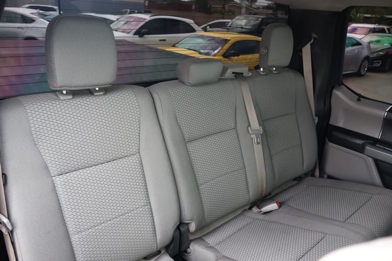 Ford F-150 Vehicle Full-screen Gallery Image 20