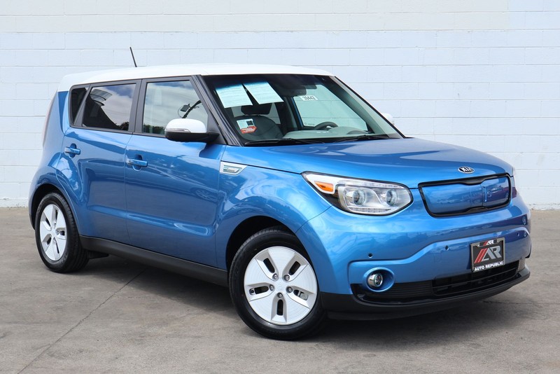Kia Soul EV Vehicle Full-screen Gallery Image 01
