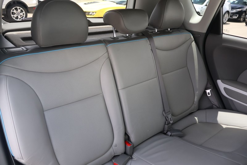 Kia Soul EV Vehicle Full-screen Gallery Image 20