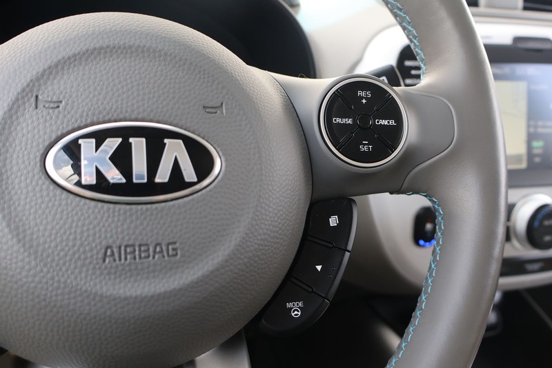 Kia Soul EV Vehicle Full-screen Gallery Image 25