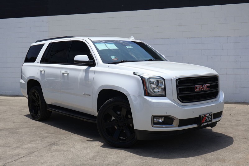 GMC Yukon Vehicle Full-screen Gallery Image 01