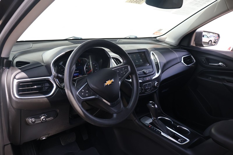 Chevrolet Equinox Vehicle Full-screen Gallery Image 15