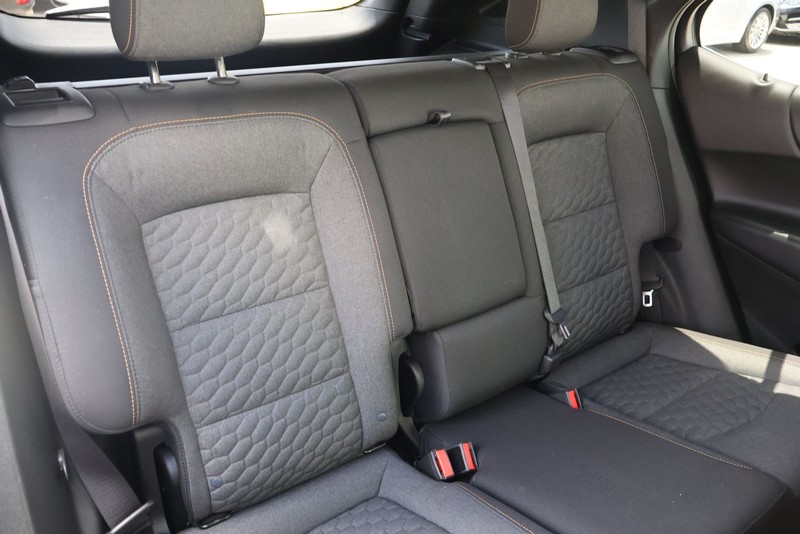Chevrolet Equinox Vehicle Full-screen Gallery Image 20