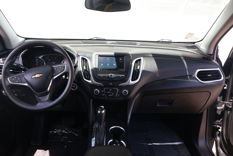 Chevrolet Equinox Vehicle Full-screen Gallery Image 22