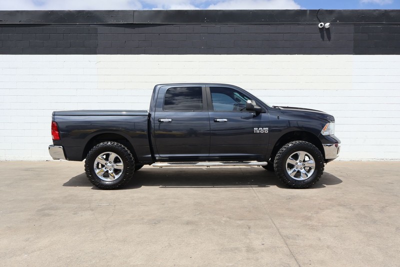 Ram 1500 Vehicle Full-screen Gallery Image 04