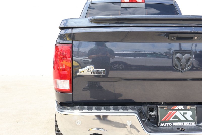 Ram 1500 Vehicle Full-screen Gallery Image 07