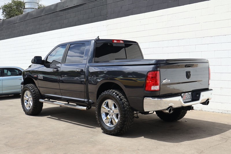 Ram 1500 Vehicle Full-screen Gallery Image 08