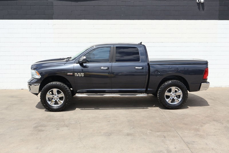 Ram 1500 Vehicle Full-screen Gallery Image 09