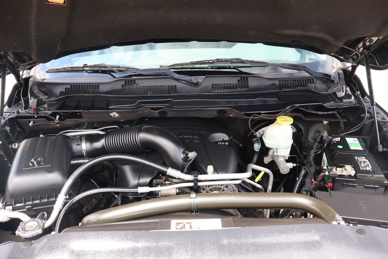 Ram 1500 Vehicle Full-screen Gallery Image 11