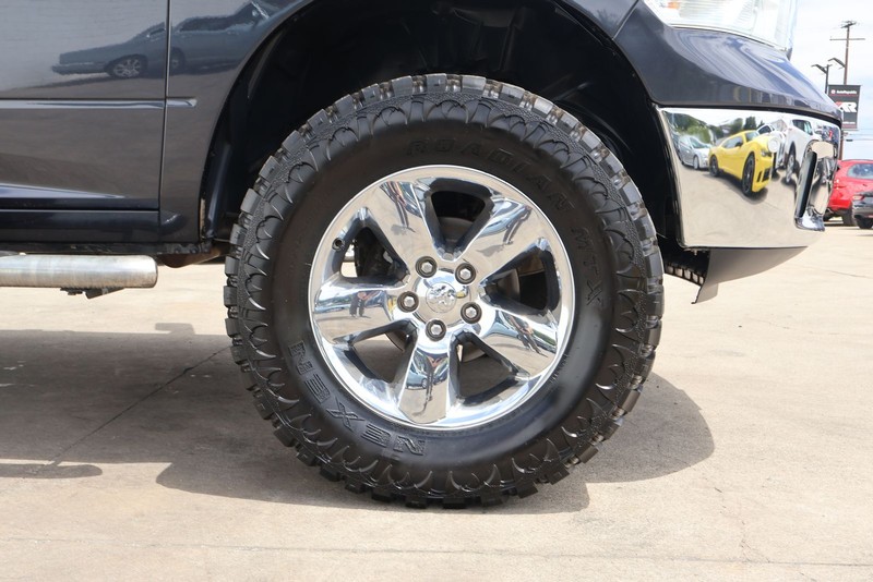 Ram 1500 Vehicle Full-screen Gallery Image 12