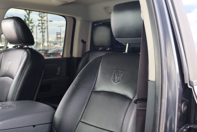 Ram 1500 Vehicle Full-screen Gallery Image 16