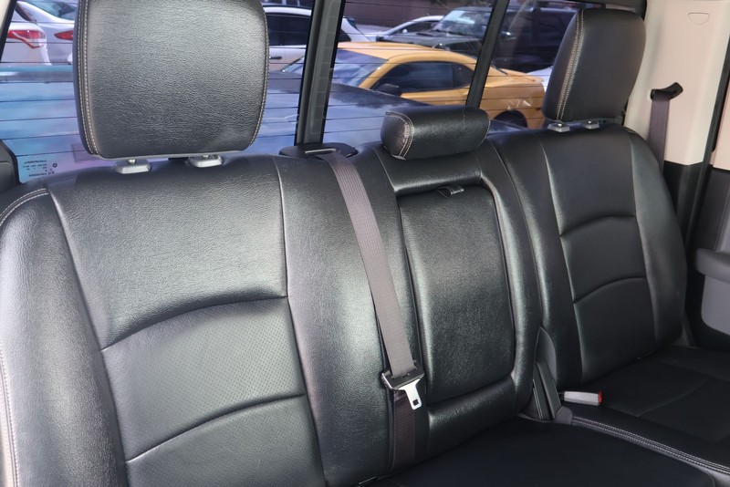 Ram 1500 Vehicle Full-screen Gallery Image 19