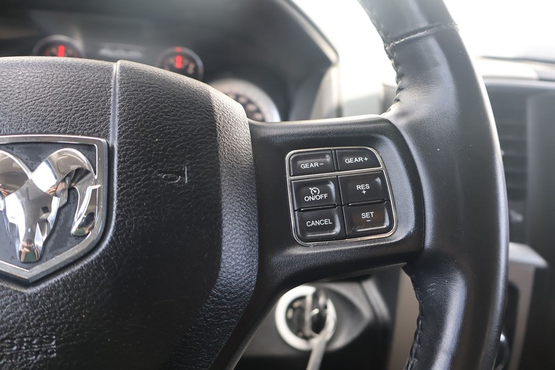 Ram 1500 Vehicle Full-screen Gallery Image 24