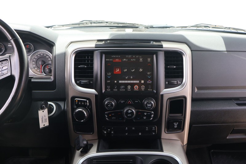 Ram 1500 Vehicle Full-screen Gallery Image 25