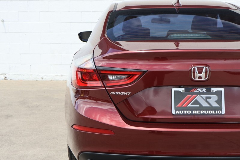 Honda Insight Vehicle Full-screen Gallery Image 07