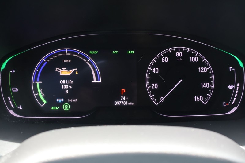 Honda Insight Vehicle Full-screen Gallery Image 21