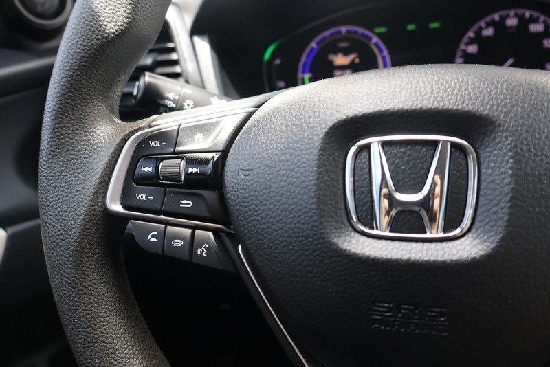 Honda Insight Vehicle Full-screen Gallery Image 23