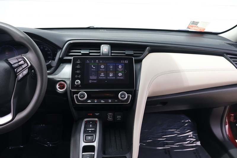 Honda Insight Vehicle Full-screen Gallery Image 25